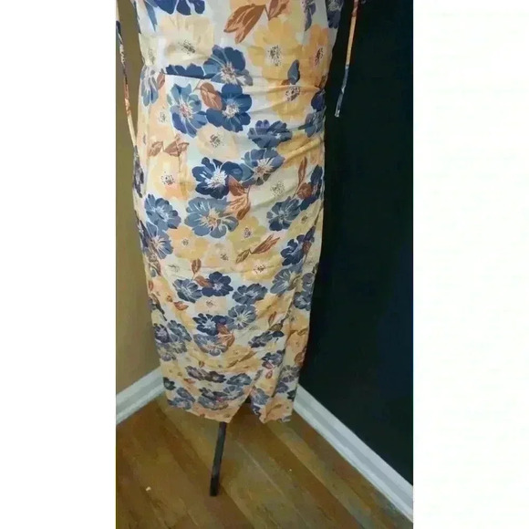 Tie Shoulder Bustier Smocked Split Floral Vacation Midi Slip Dress - Size M - Picture 5 of 15